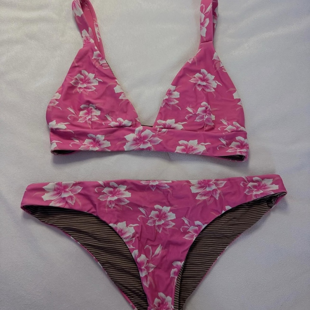 Acacia Neon Vintage (read description)